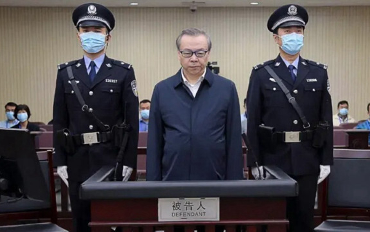 1-milyarddan-cox-rusvetxorluga-gore-edam-edildi