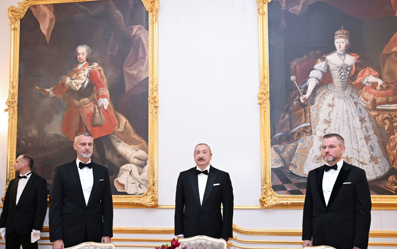 bratislavada-ilham-eliyevin-serefine-resmi-ziyafet-verildi