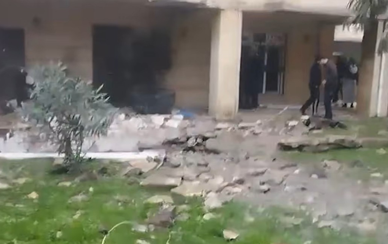 bakida-evde-partlayis-olen-var