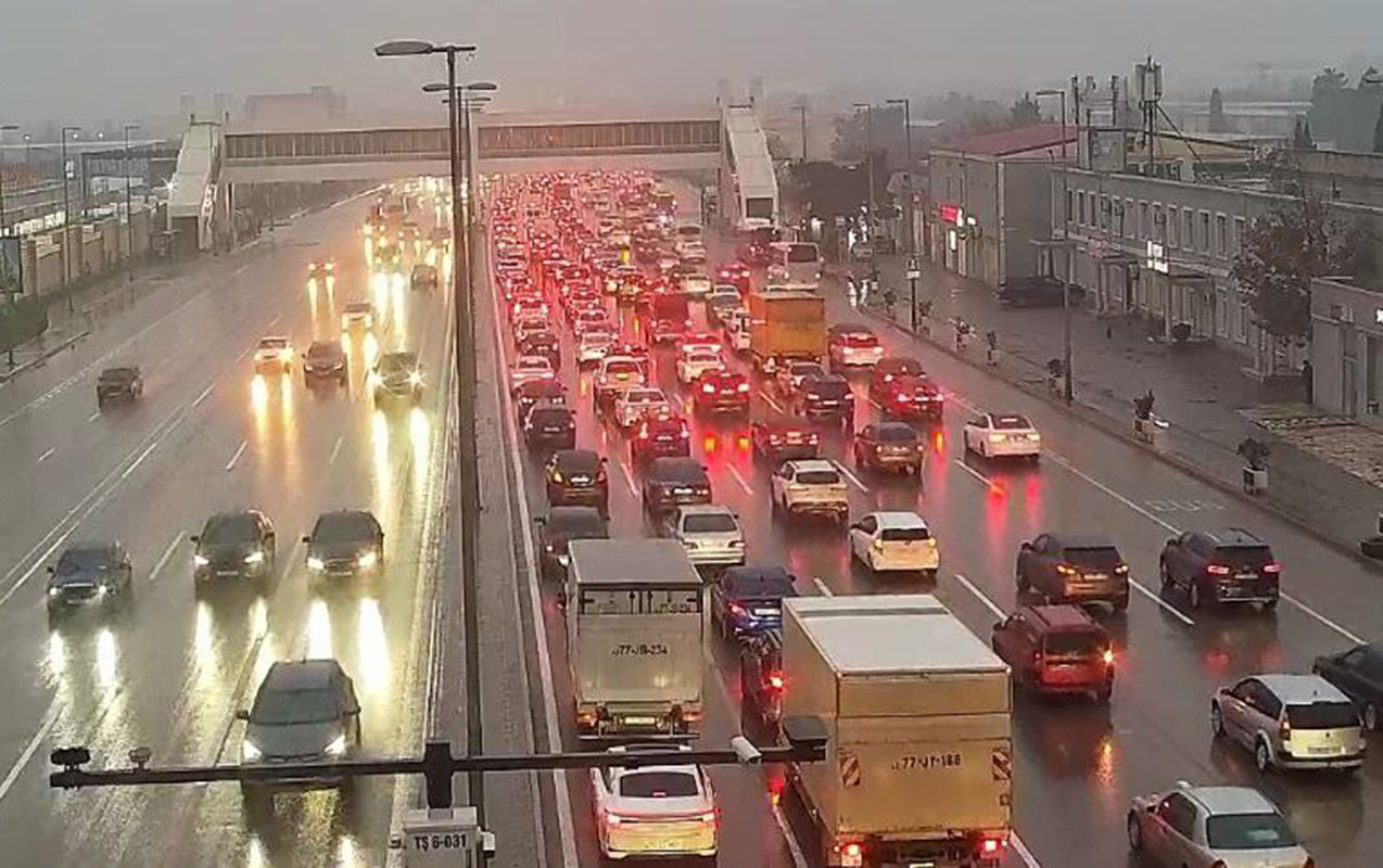 bakida-tixac-olan-yollar