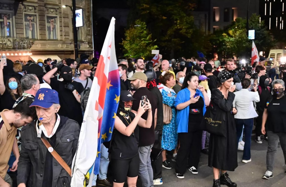 gurcustanda-icazesiz-aksiya-kecirenler-hebs-olunacaq