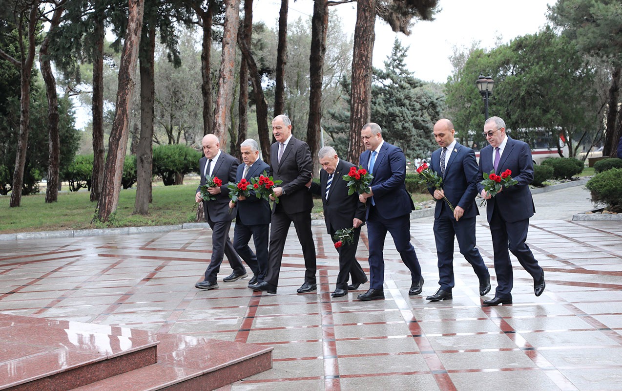 suraxanida-bir-milletin-isigina-cevrilmis-lider-adli-tedbir-kecirildi