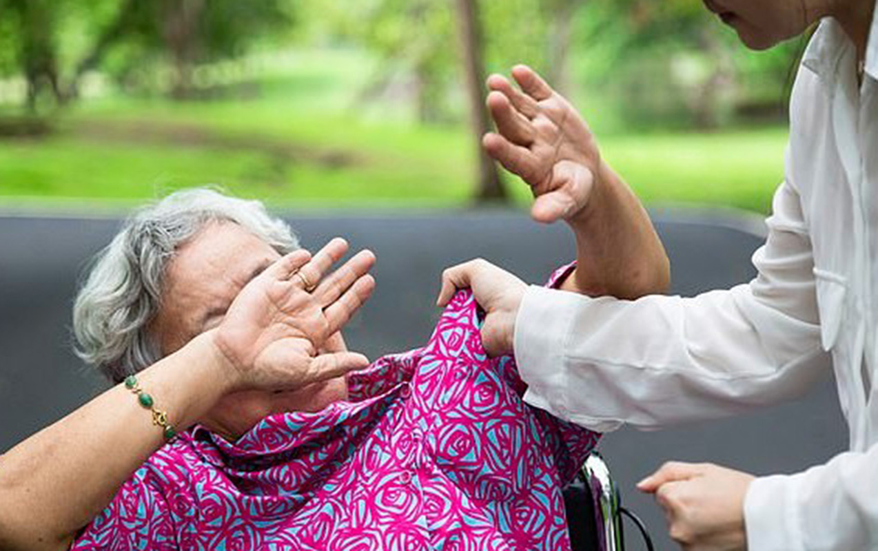 tezyiqden-olduyu-deyilen-qadin-qetle-yetirilibmis