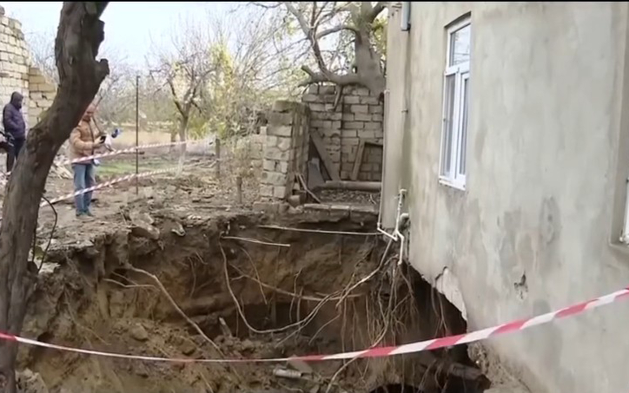 eve-gelen-kimi-gorduk-ki-gup-getdi-yere