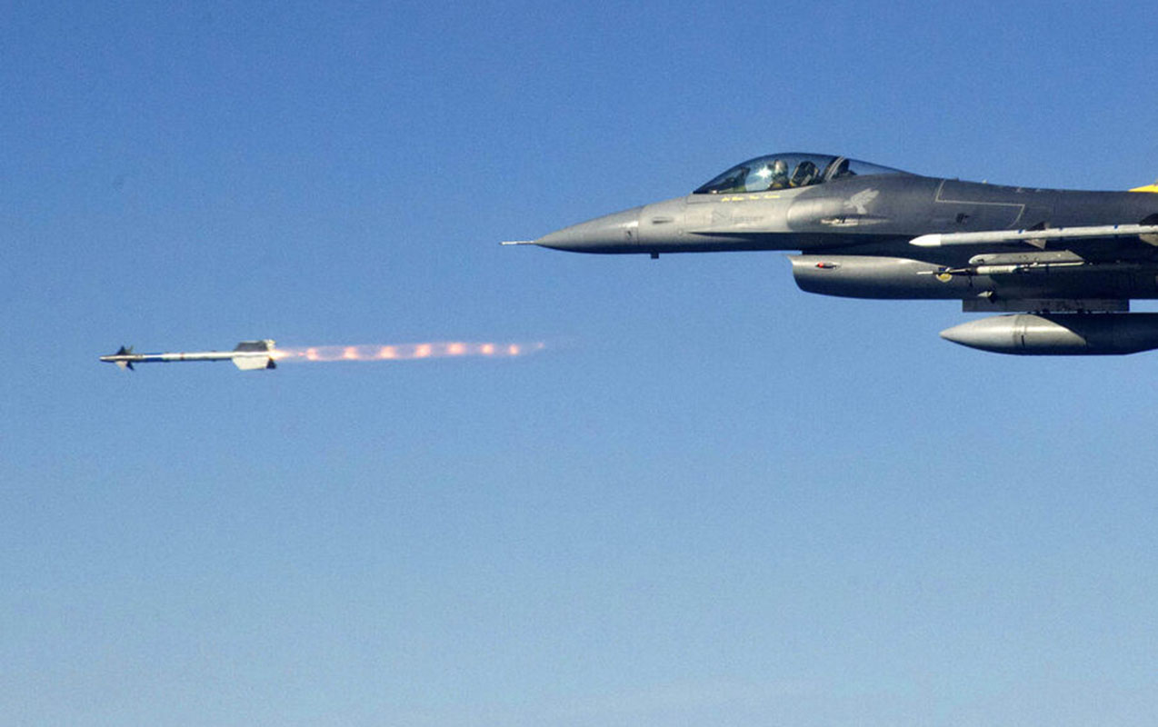 turkiye-qara-deniz-uzerinde-pilotsuz-ucan-aparati-zerersizlesdirib