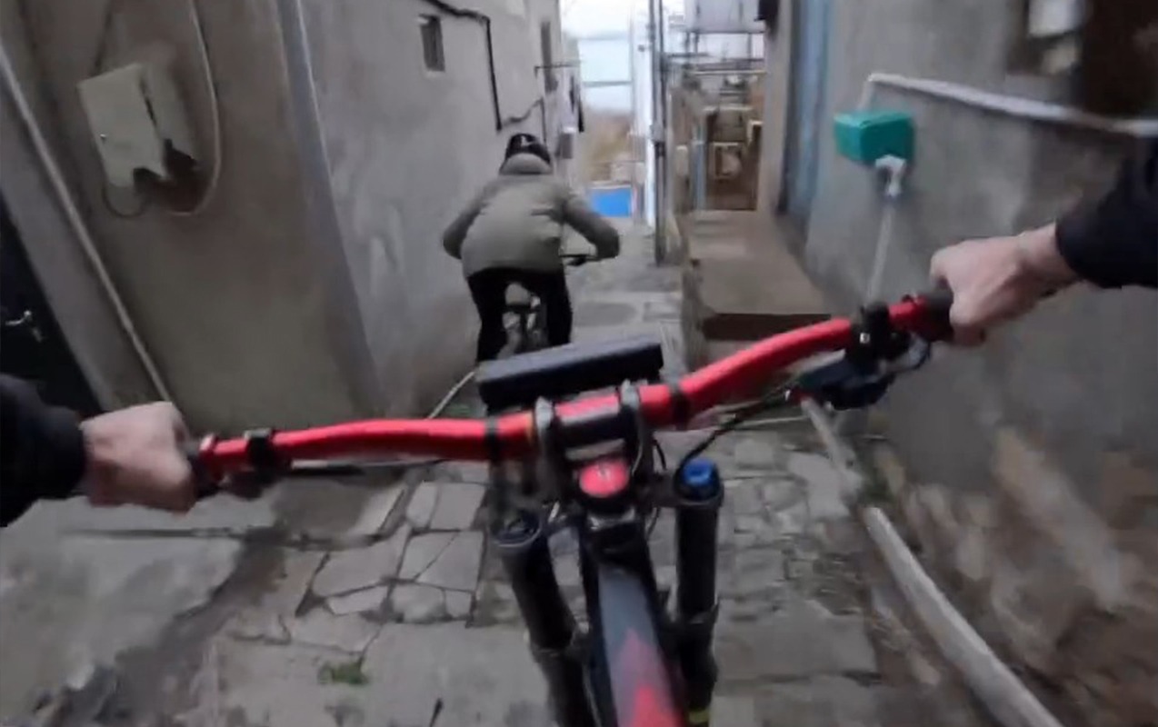 Bura hansısa xarici ölkə deyil, Bayıldır...