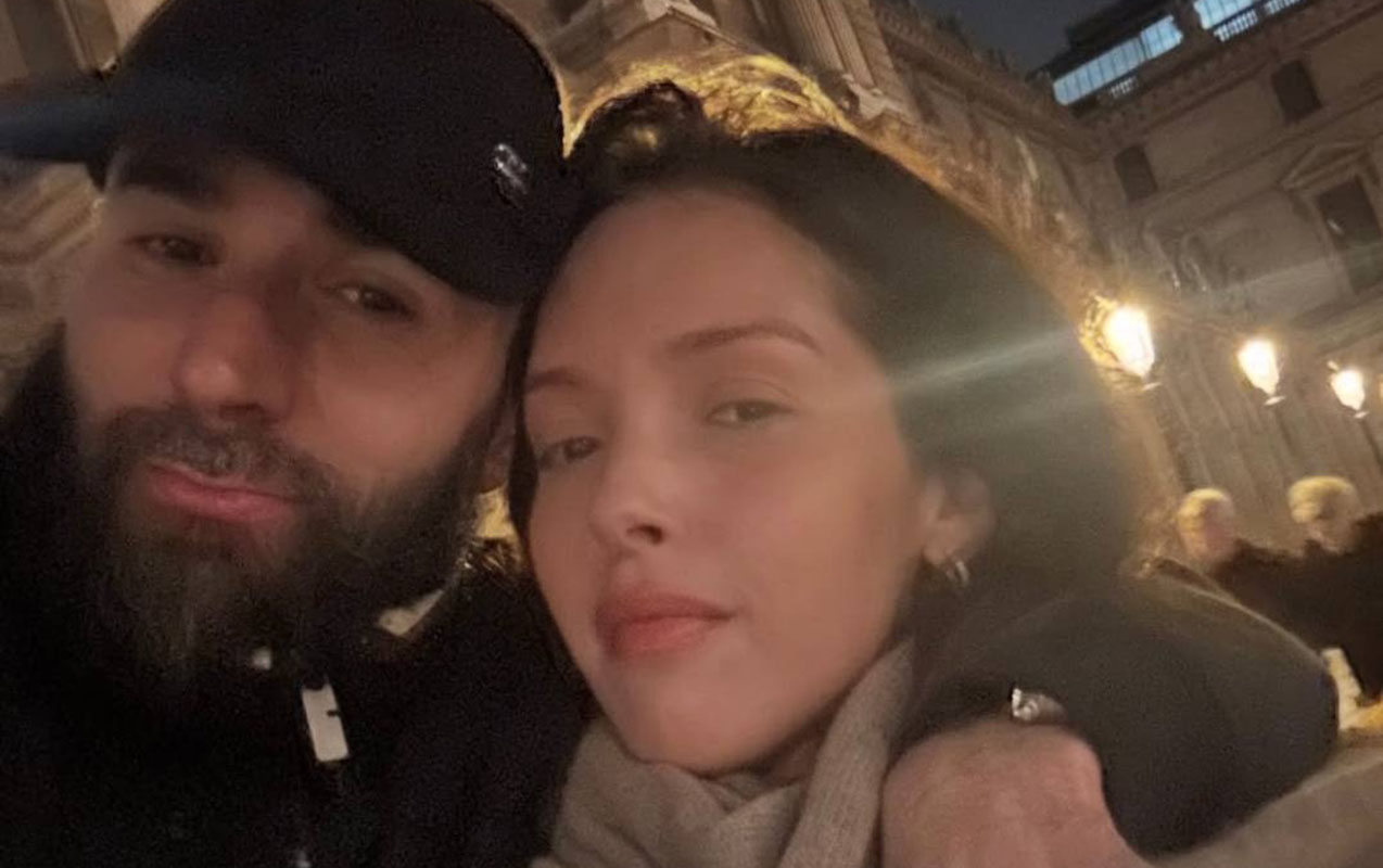 sevgilisi-ucun-luvr-muzeyini-icareye-goturdu