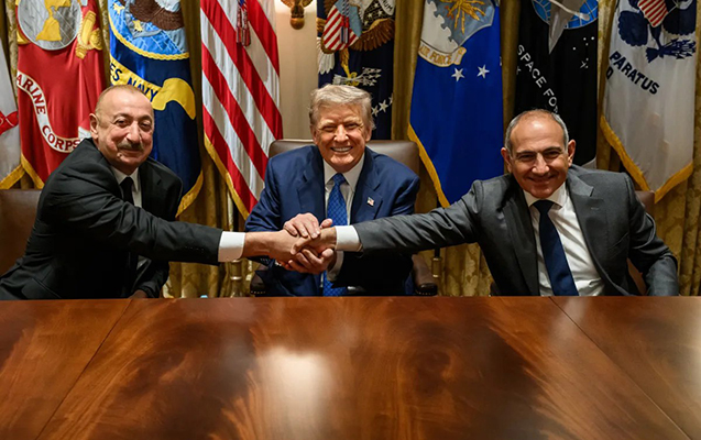 tramp-yalniz-ermenistan-azerbaycan-munaqisesinin-helline-tohfe-verib