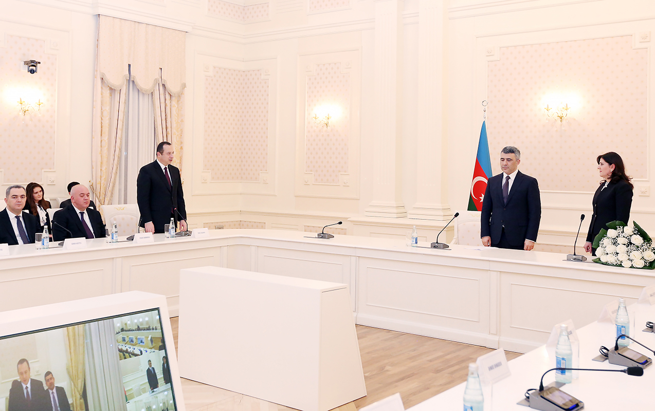 inam-kerimov-naxcivan-ali-mehkemesinin-yeni-sedri-ile-gorusdu