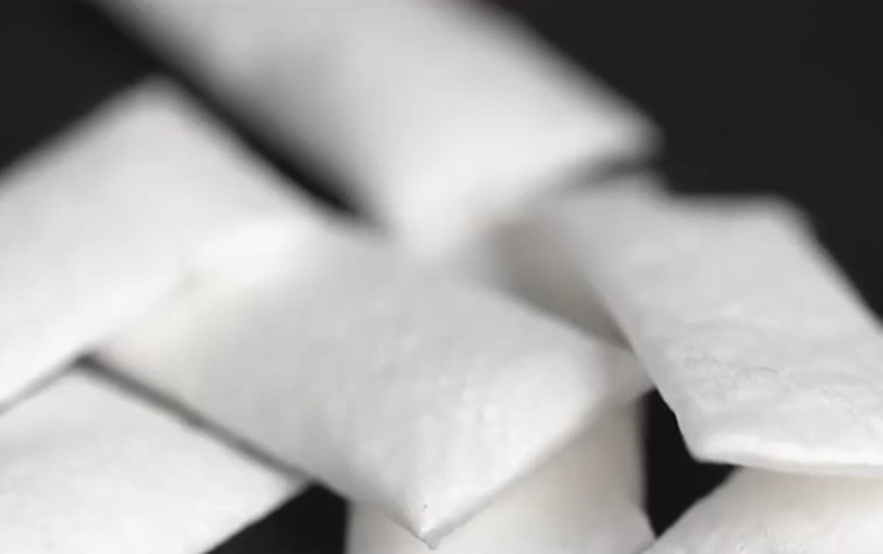 din-sagirdlere-satilan-o-mehsulu-arasdirir