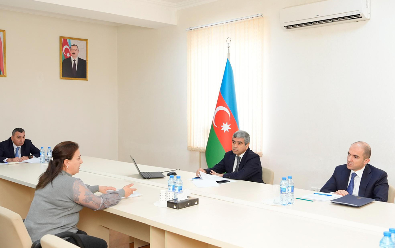 nazir-kurdemirde-vetendaslari-qebul-etdi