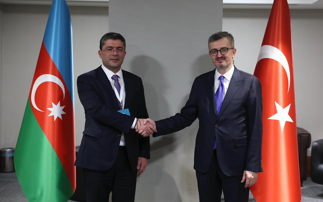 ehmed-ismayilov-burhanettin-duranla-gorusdu