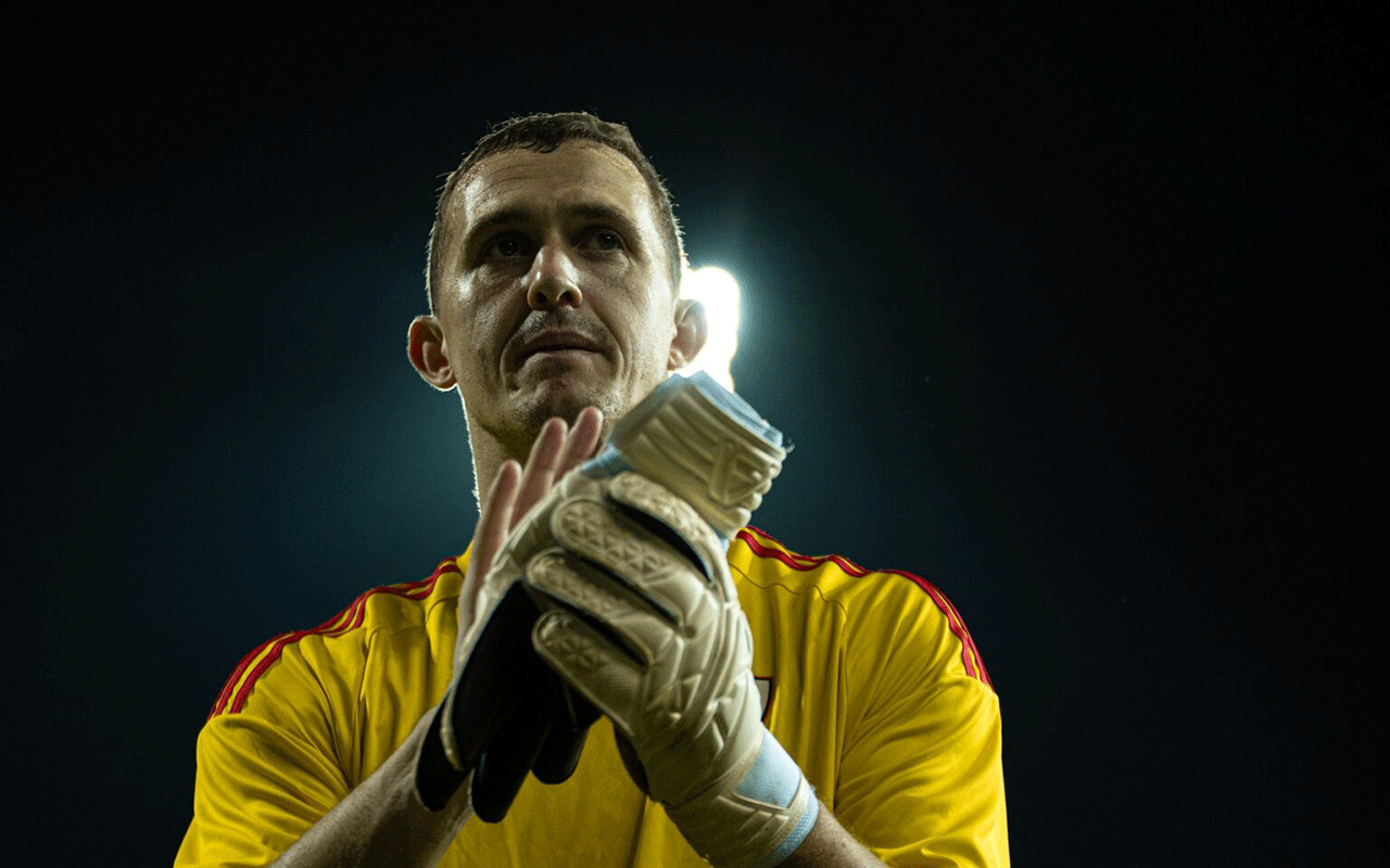 lunyov-en-zeif-qapici-oldu