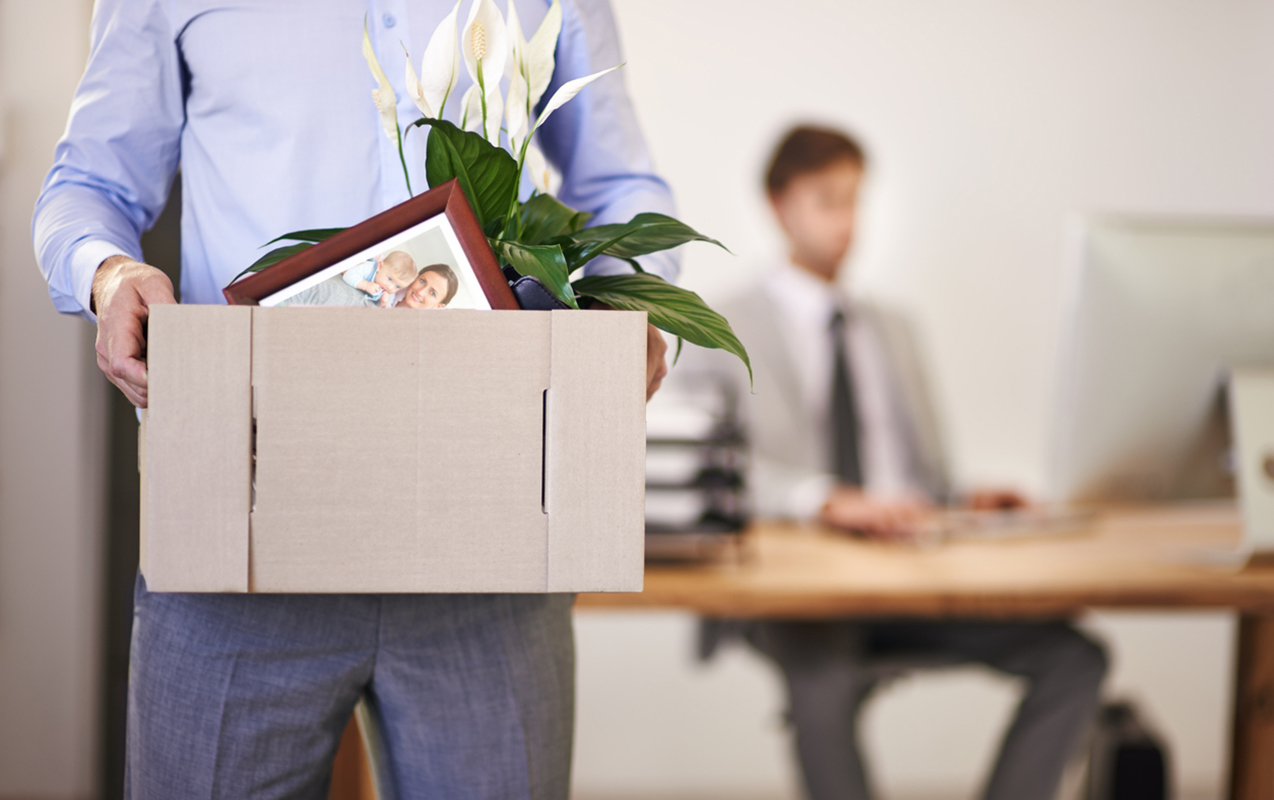 isden-cixan-sexse-ne-qeder-pul-verilmelidir