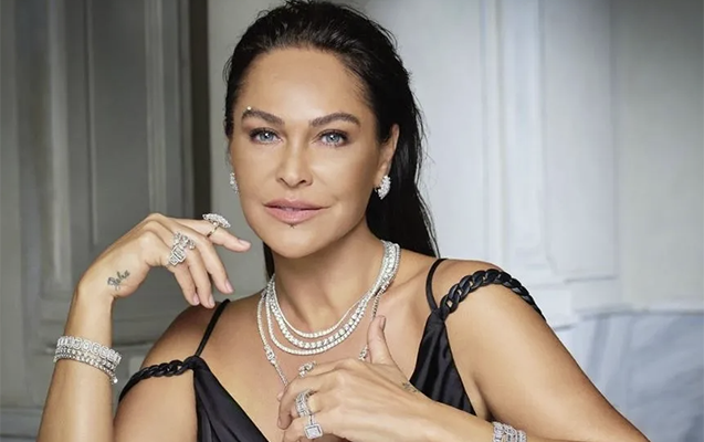 hulya-masini-ile-denize-dusmekden-son-anda-qurtulub