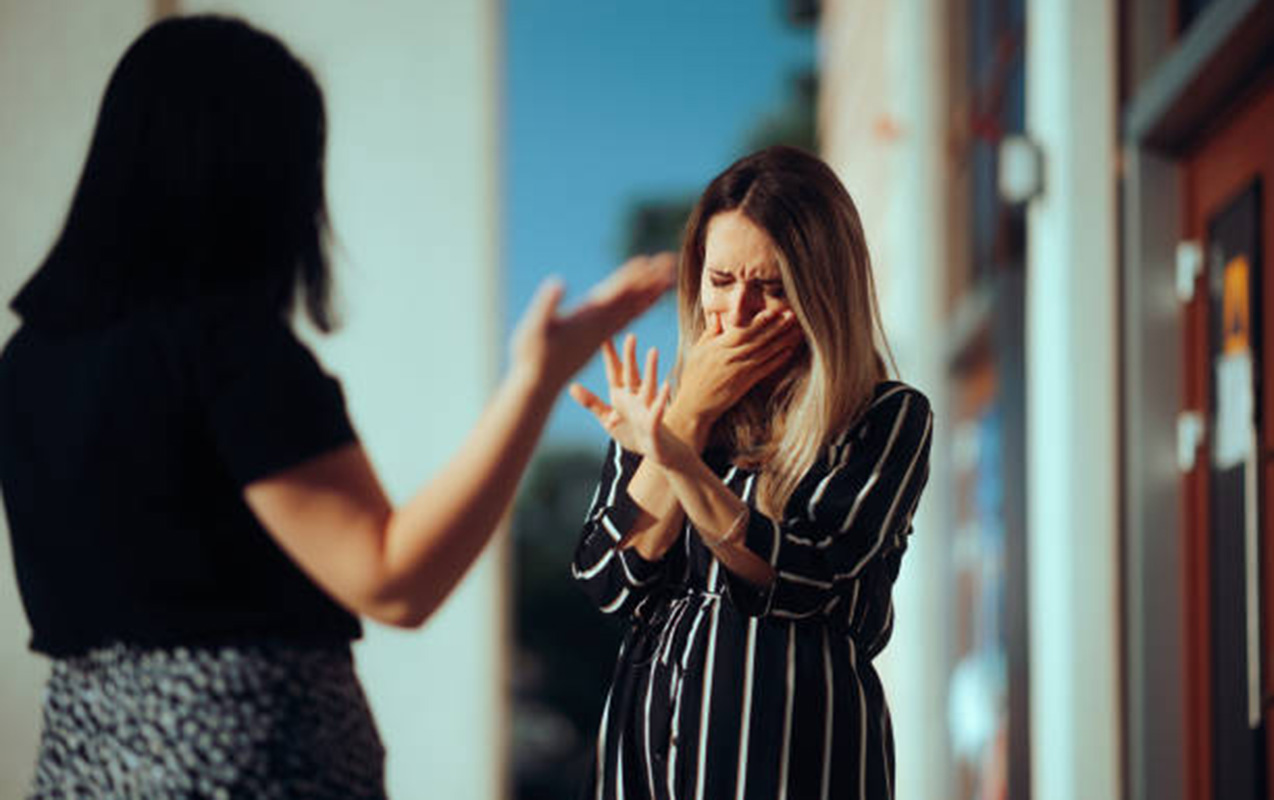 7-ildir-munasibetleri-pis-olan-muellimler