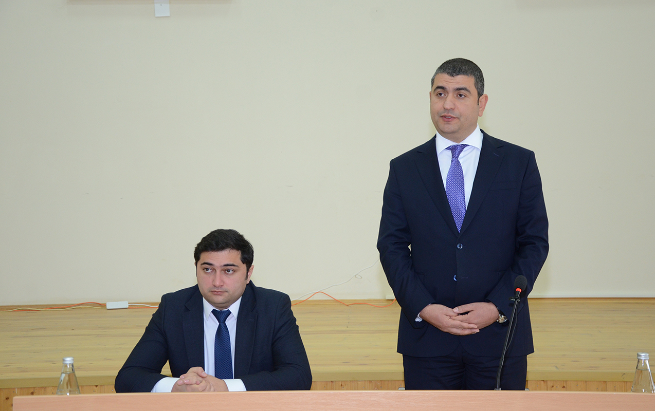 icra-bascisi-qarasu-sakinleri-ile-gorusdu