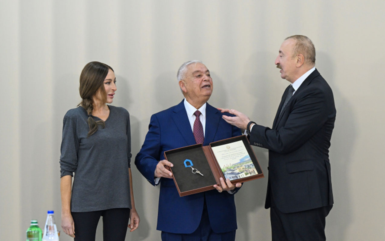 balaca-heyderin-iki-oglu-var