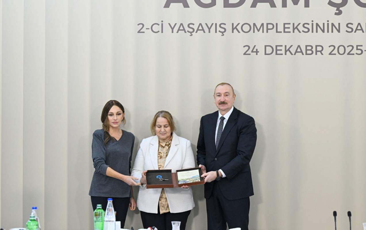 hemise-xalqin-arasindasiniz