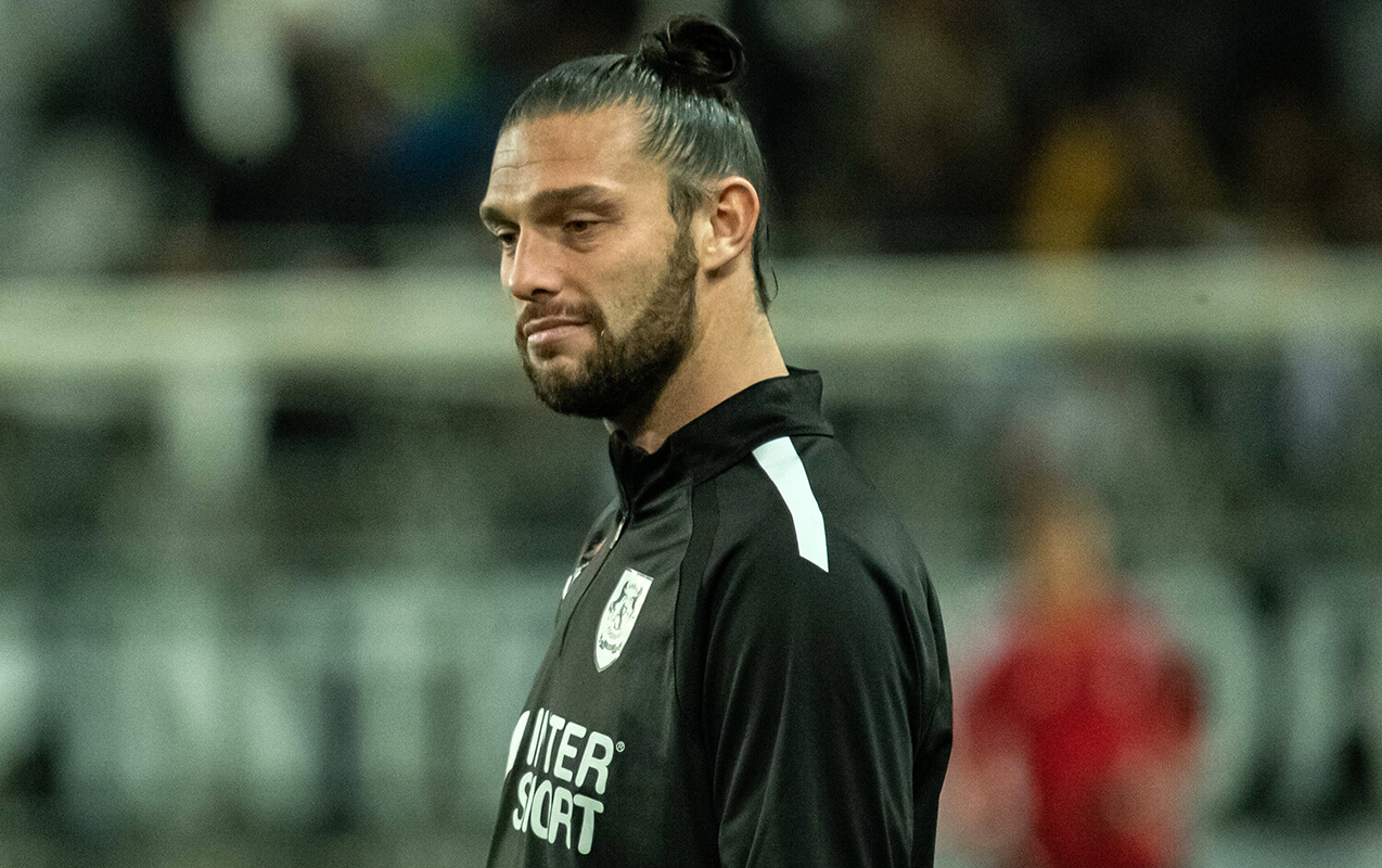 taninmis-futbolcu-5-ile-qeder-hebs-oluna-biler