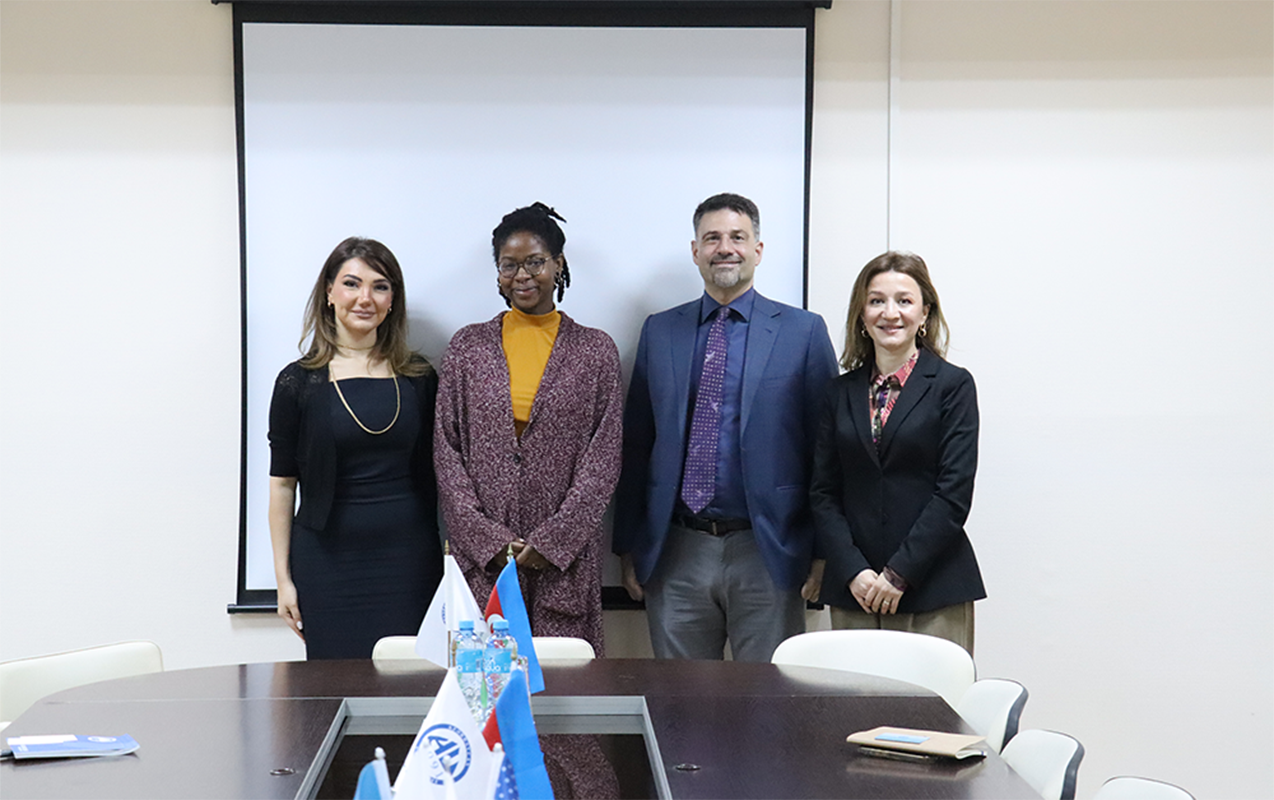 azerbaycan-universitetinde-abs-sefirliyinin-numayendeleri-ile-gorus