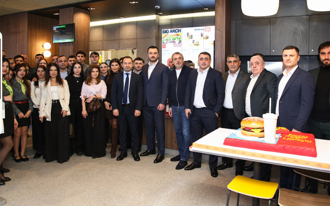 mcdonalds-azerbaycan-35-ci-restoranini-acdi