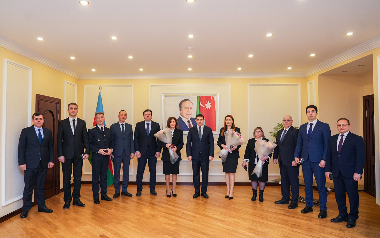 nazir-hakim-teyin-edilmis-emekdaslarla-gorusdu