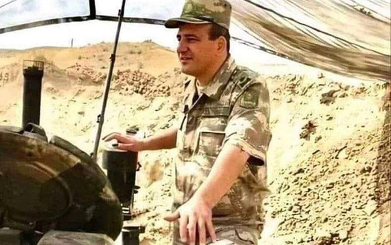 polad-hesimovun-dogum-gunudur