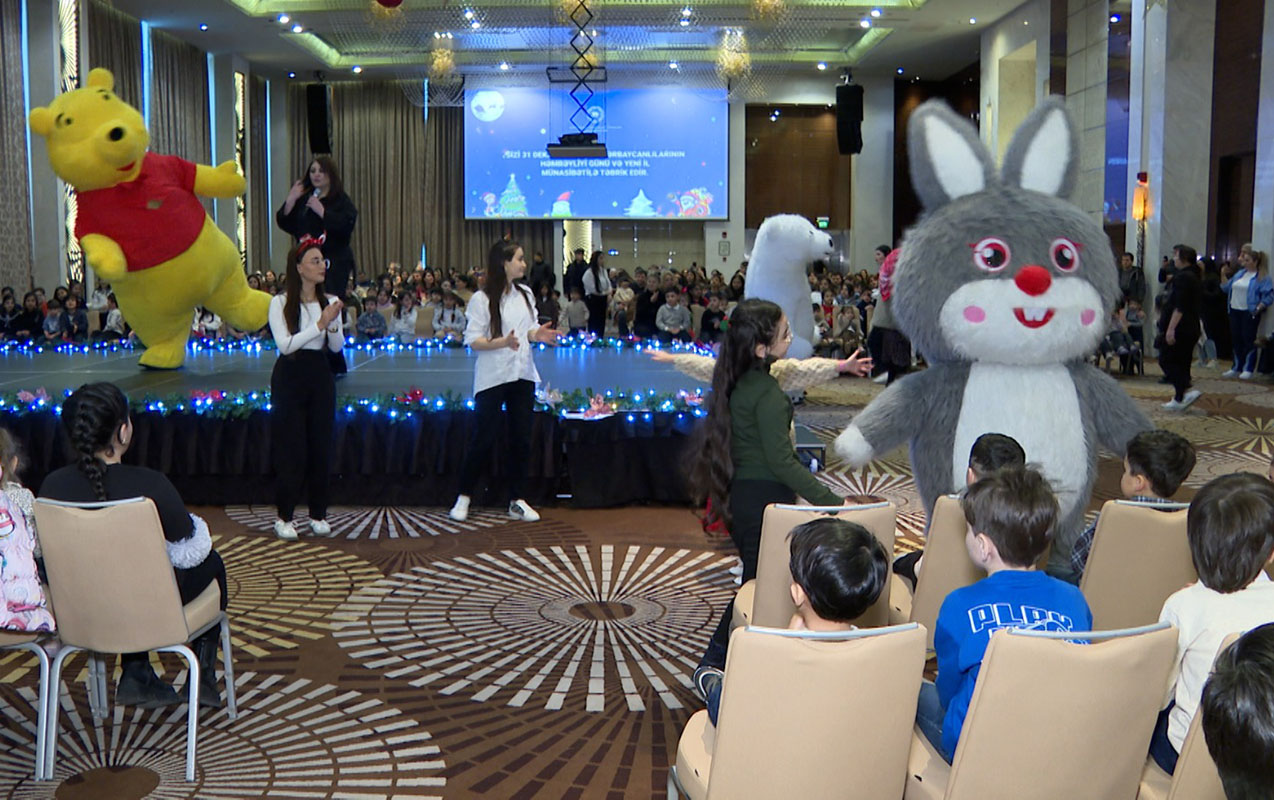 ahik-usaqlar-ucun-bayram-senlikleri-teskil-edir