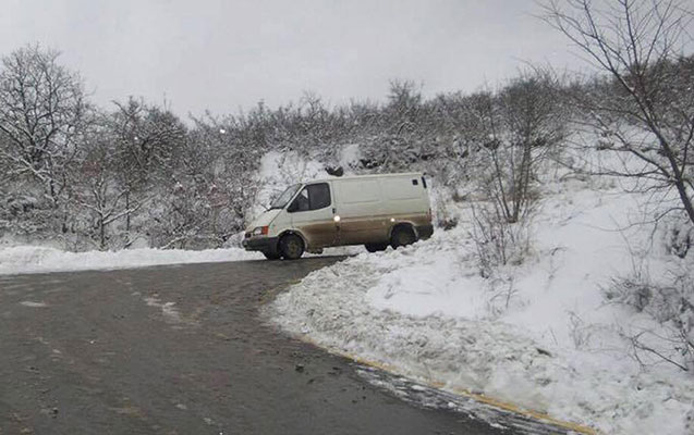 agsu-perevali-yene-buz-bagladi