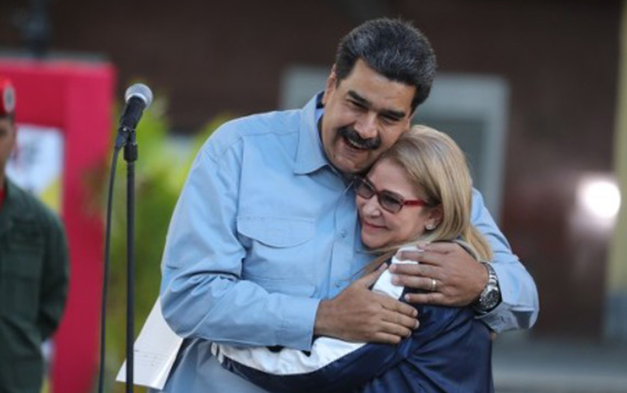 abs-maduro-ve-heyat-yoldasini-nede-ittiham-edir