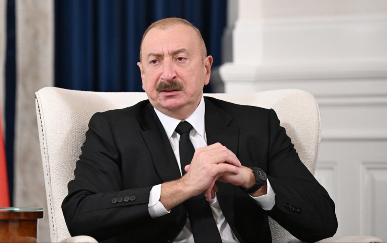 biz-kagiz-uzerinde-olan-dunyada-yasamiriq-torpaq-uzerinde-yasayiriq