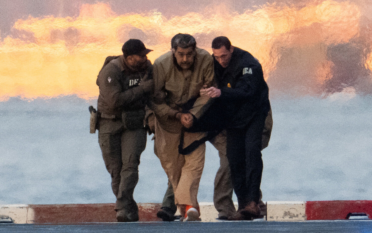 evimde-esir-goturulmusem