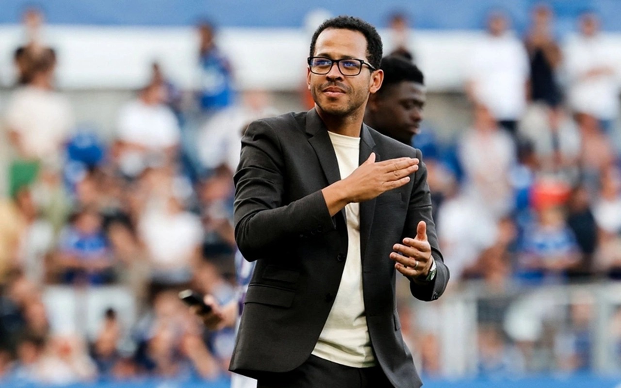 celsi-yeni-bas-mesqcisini-aciqladi