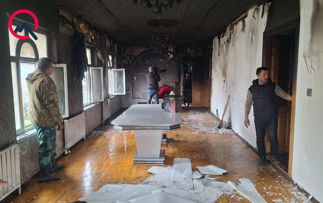 ogrular-murebbe-yeyib-evi-yandirdilar