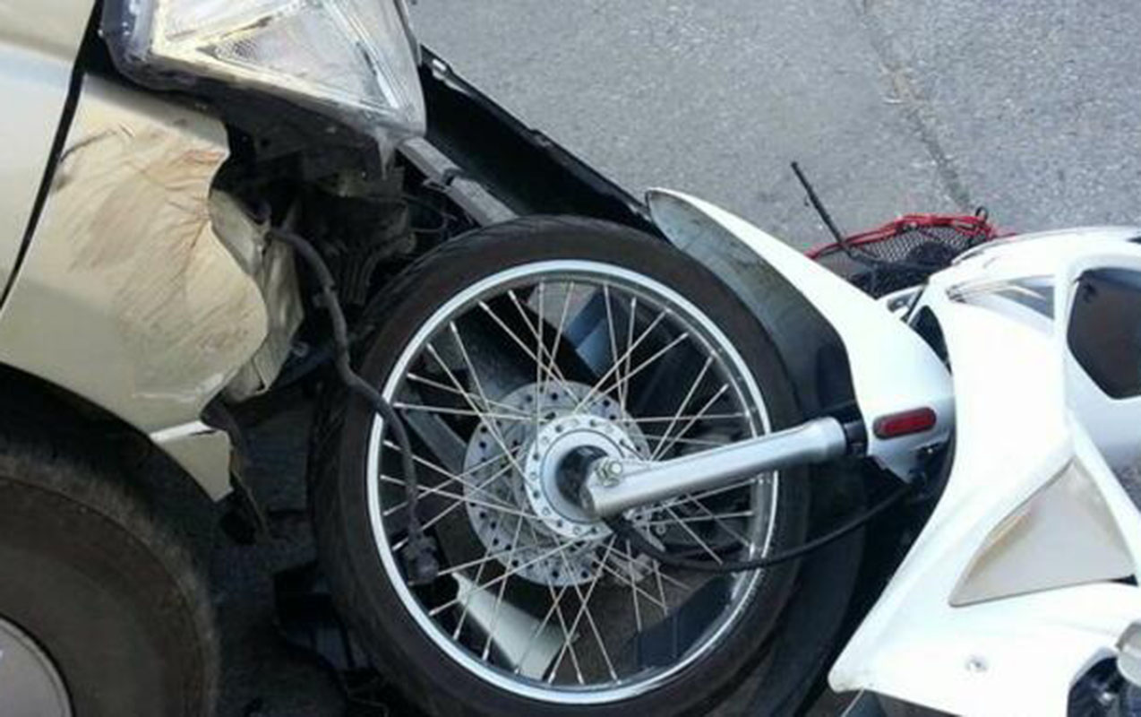 astarada-avtomobil-mopedle-toqqusdu