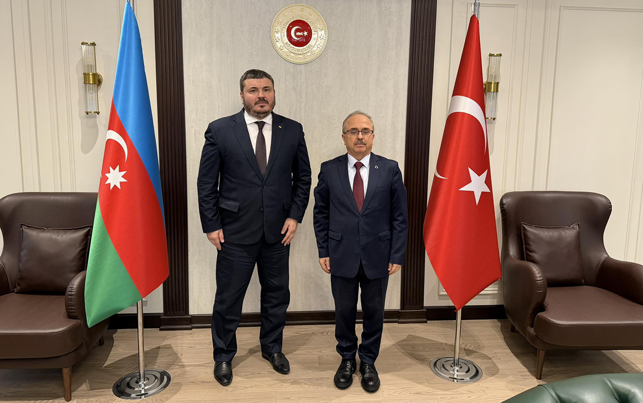 bakida-emekdasliq-meselelerini-muzakire-etdiler