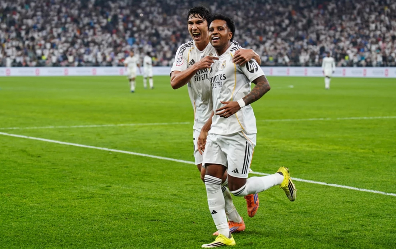 qapinin-doqquzluguna-ele-zerbe-vurdu-ki