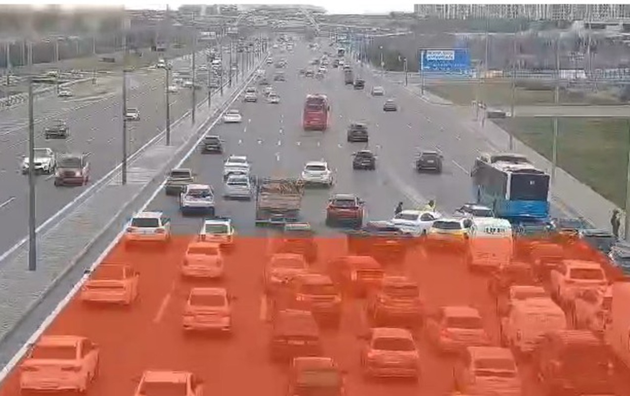 aeroport-yolunda-agir-qeza-hereket-iflic-oldu