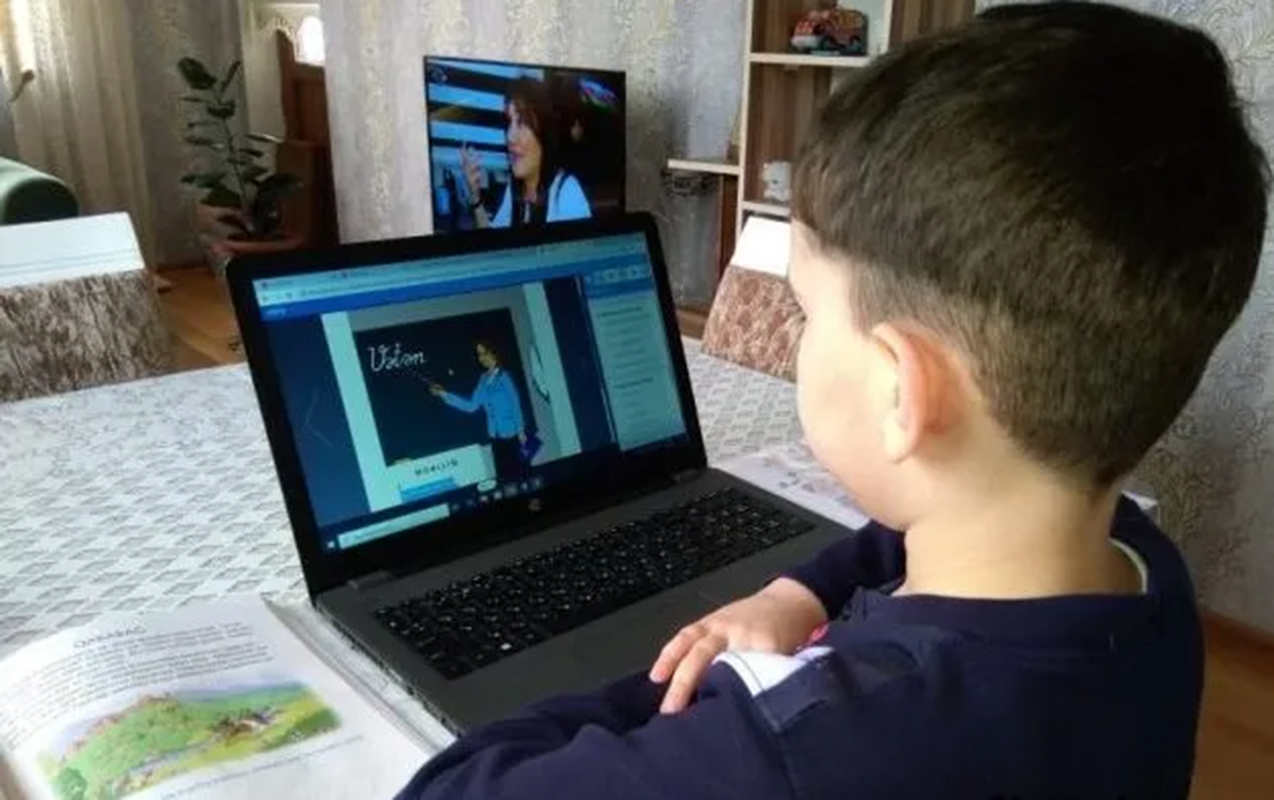 rayon-mekteblerinde-distant-tehsile-baslanildi