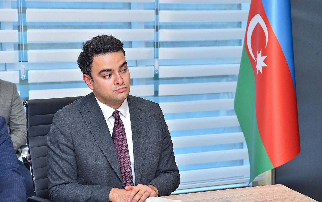 zaur-mikayilov-onu-reis-muavini-teyin-etdi