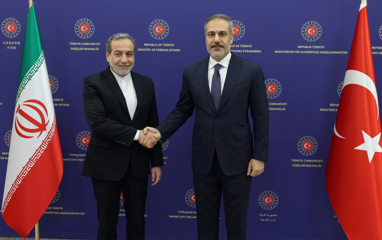 hakan-fidan-eraqci-ile-danisdi