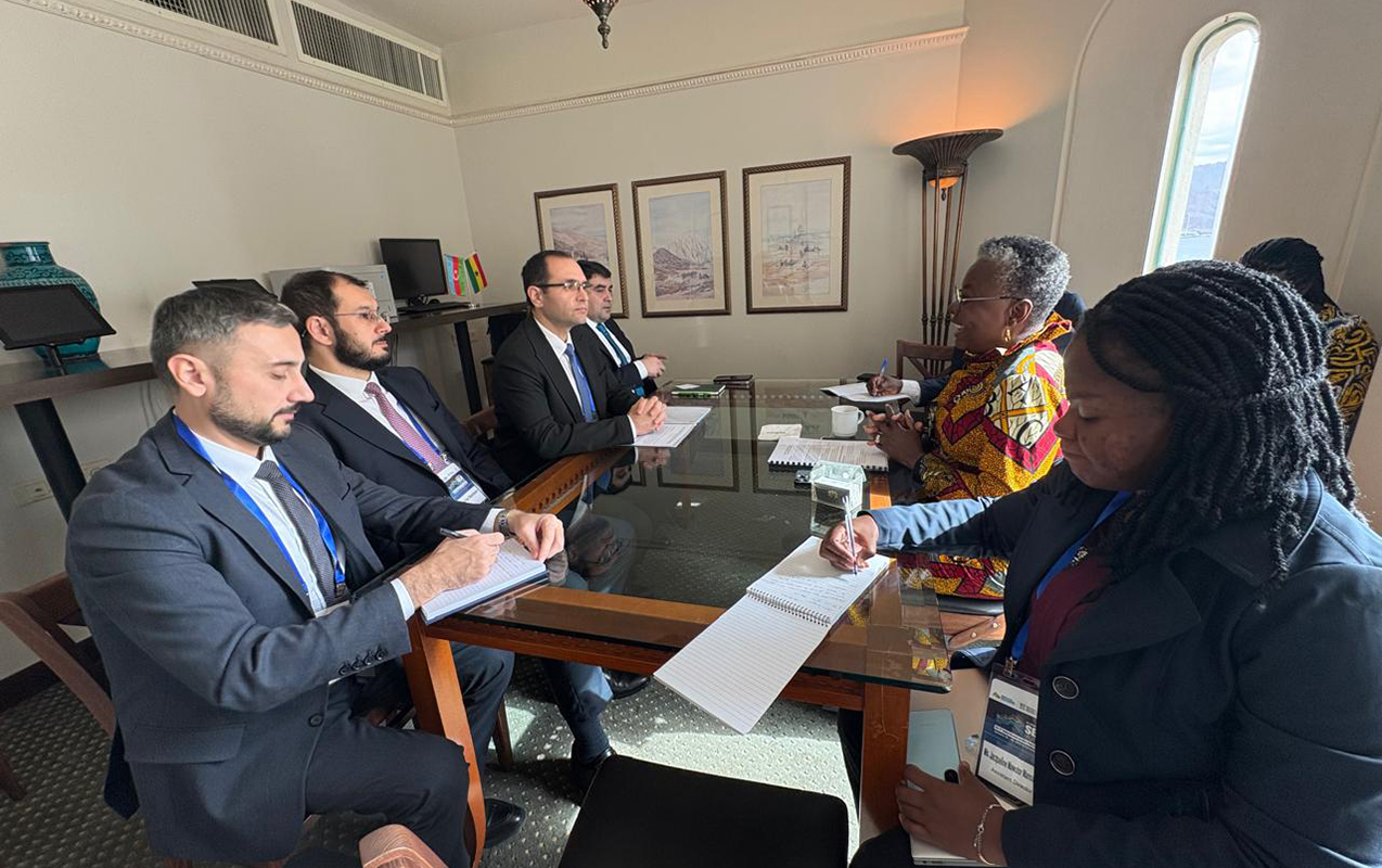 mecnun-memmedov-qanali-nazirle-gorusdu