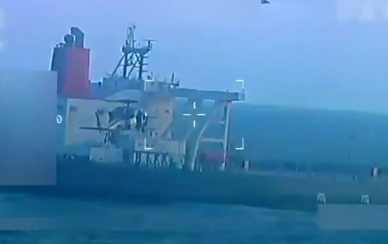 abs-karib-denizinde-daha-bir-neft-tankerini-saxladi