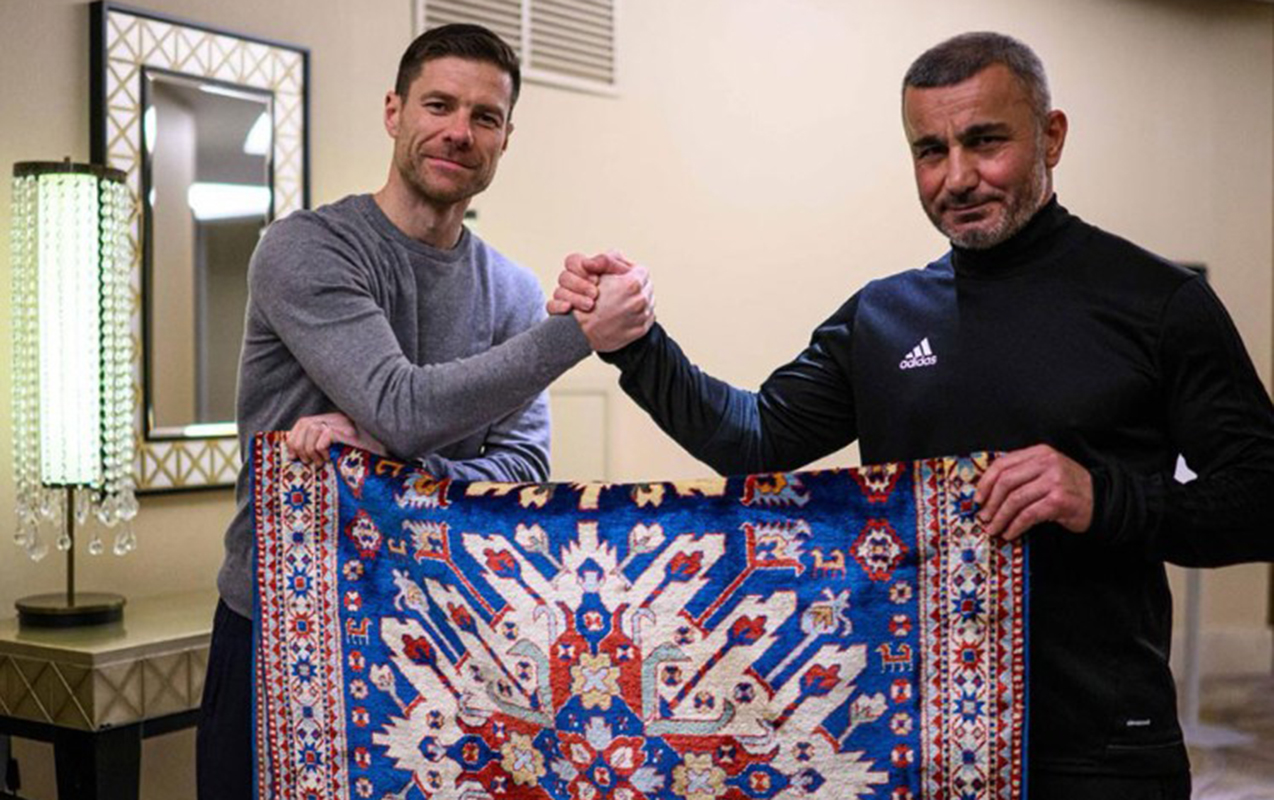 xabi-alonso-yeniden-qurban-qurbanova-qarsi