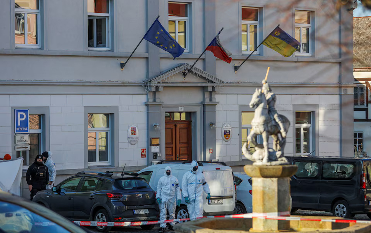 cexiyada-belediyye-binasina-silahli-hucum