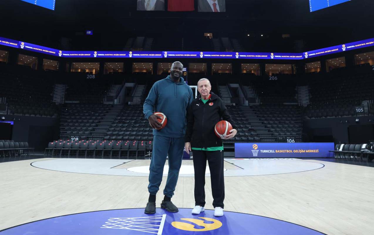 erdogan-kecmis-ulduzla-basketbol-oynadi