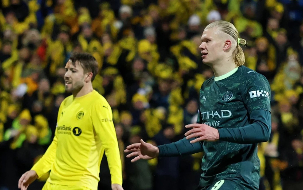 mancester-siti-reqibi-ile-bacara-bilmedi