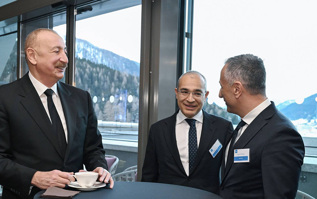 ilham-eliyevin-azerbaycan-rehberliyi-ile-seher-yemeyi-adli-tedbirden