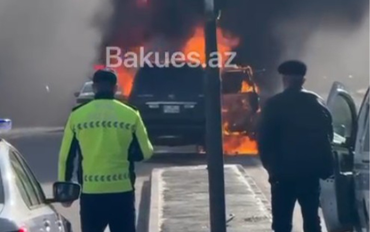 bakida-prado-yanib-kul-oldu